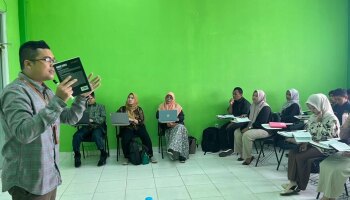 Dosen IAIN SAS Bangka Belitung Tampilkan Inovasi Pembelajaran dalam Evaluasi PKDP 2025 oleh PTP UIN Raden Fatah