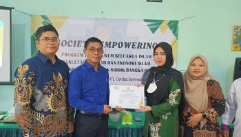 Dosen Prodi HKI IAIN SAS Babel Gelar Society Empowering di MAN I Bangka Barat