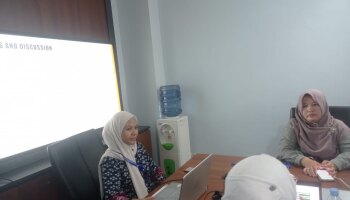 Dosen Prodi Pariwisata Syariah menjadi Presenter pada International Conference on Islamics and Business di UIN STS Jambi