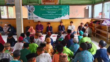 Tingkatkan Rasa Cinta Pada Rasulullah SAW, Mahasiswa KKN Gelar Peringatan Maulid Nabi di TPA AL-HUDA