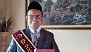 Febrino, S.Pd.I.,  M.A Sukses Raih Gelar Doktor di UIN Imam Bonjol