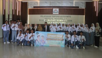 IAIN SAS Babel Terima Kunjungan Siswa SMA YPN Belinyu