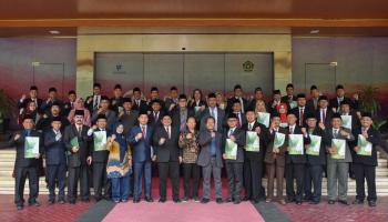 Kementerian Agama Kembali Serahkan KMA 62 Profesor Rumpun Ilmu Agama, Tiga dari Hindu