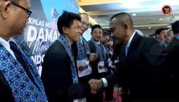 Kepala BNPT RI Lantik Dosen IAIN SAS Babel sebagai Ketua FKPT Provinsi Babel Periode 2025- 2027