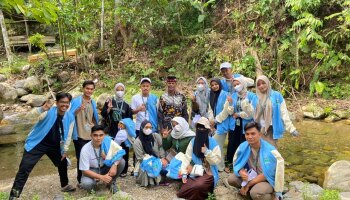 Ketika Mahasiswa KKN Melayu Serumpun Kelompok  4 Berbaur dengan Warga di Gampong Leles