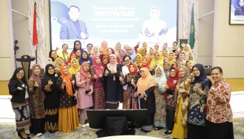 Ketua DWP IAIN SAS Bangka Belitung Ikuti  Pembinaan dan Seminar Motivasi oleh DWP Kemenag RI