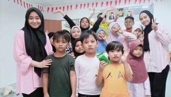 KKN Internasional di Malaysia, Mahasiswa IAIN SAS Babel dan UIN Jakarta Berbagi Semangat Belajar Bersama Sanggar Segambut Kuala lumpur