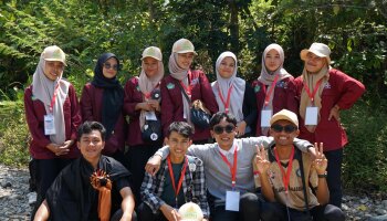 Kontingen IAIN SAS Babel juga berpartisipasi dalam kegiatan Pengabdian Masyarakat pada SeIBa Internasional Festival