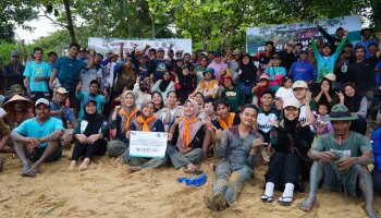 KOPASSAS IAIN SAS Babel Bersama WALHI Gelar Gerakan Penanaman Pohon untuk Jaga Lingkungan