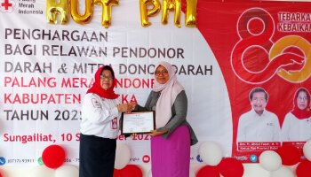 KSR PMI IAIN SAS Babel Diberikan Penghargaan Relawan Donor Darah Sukarela dan Mitra Donor Darah PMI