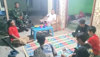 Kunjugan Kepala Desa Lubuk Lingkuk ke Posko Kelompok 06 KKN IAIN SAS Bangka Belitung
