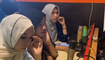 Kunjungi Radio SQ Pangkal Pinang, Puluhan Mahasiswa KPI IAIN SAS Babel Antusias Belajar Siaran