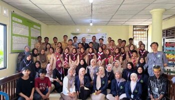 Mahasiswa KKN IAIN SAS Babel Gelar Penyuluhan Tentang Pernikahan Dini di Desa Kelabat