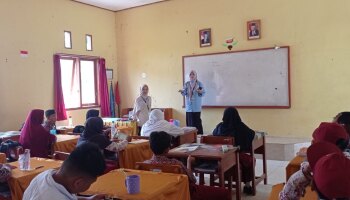 Mahasiswa KKN IAIN SAS Babel Sukses Adakan Sosialisasi PHBS di SDN 6 Simpang Pesak Implementasi Pola Hidup Sehat Sejak Dini