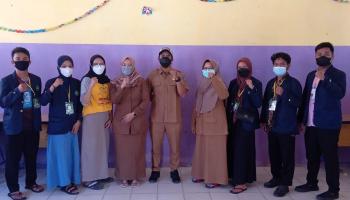 Bantu Sukseskan Vaksinasi di Desa Batu Beriga, Kelompok 2 KKN IAIN SAS Bangka Belitung Jadi Relawan