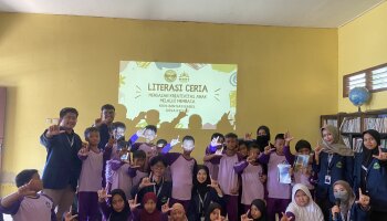 Mahasiswa KKN IAIN SAS Gelar Sosialisasi Edukatif di SD Negeri 26 Manggar, Desa Kelubi, Tingkatkan Antusiasme Siswa dalam Literasi.