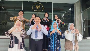 Mahasiswa KKN Internasional IAIN SAS Bangka Belitung Kunjungi KBRI Kuala Lumpur, Malaysia