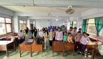 Mahasiswa KKN Nusantara 2025 Bawa Energi Positif MPLS SMP Muhammadiyah 1 Kalibawang