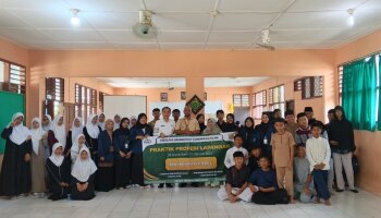 Mahasiswa PPL IAIN SAS Ikut serta bersama BNNP Kepulauan Babel dalam Sosialisasi Anti Narkoba di SMP Muhammadiyah Pangkalpinang