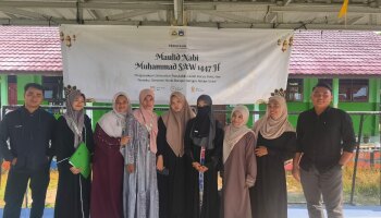 Mahasiswa PPLK II IAIN SAS Babel Gelar Lomba Peringati Maulid Nabi Muhammad SAW di SMP Negeri 1 Mendo Barat