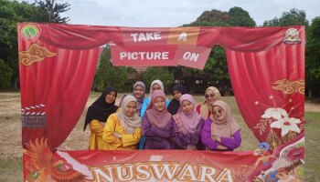 Mahasiswa PPLK II Peringati Hari Sumpah Pemuda dan Bulan Bahasa di SMAN 1 Puding Besar