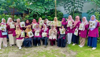 Mengukir Alam di Kain, DWP IAIN SAS Babel lakukan Workshop ke B. Eco Handmade