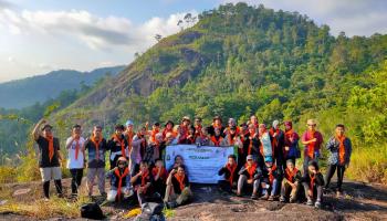 Kopassas IAIN SAS Bangka Belitung : Buka Puasa Bersama, Sambil Berwisata Alam
