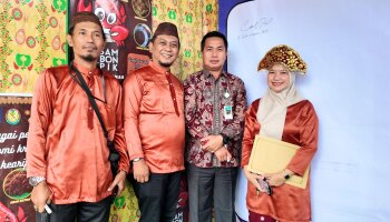 Mitra Fakultas Tarbiyah IAIN SAS : SMAN 4 Pangkalpinang Rayakan HUT Ke-33