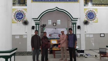 Pengabdian Kepada Masyarakat di PonPes At-Toybah Balunijuk: Prodi PBA IAIN SAS Babel Ajak Santri Praktik Komunikasi Bahasa Arab dengan Native Speaker