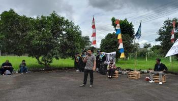 Perdana, Wisudawan Prodi Akuntansi Syariah Diarak Keliling Kampus