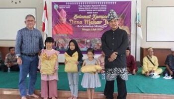 Peringati 1 Muharram 1446 H, Mahasiswa KKN IAIN SAS Babel Bersama Pemdes Mekar Jaya Adakan Sedekah Kampong