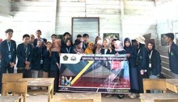 Peserta KKN IAIN SAS Babel Kunjungi Salah Satu Tokoh dalam Film Laskar Pelangi
