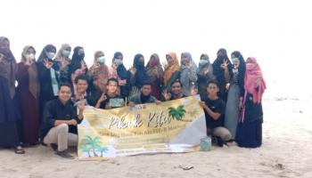 PIK-R Mutiara IAIN SAS Babel Pererat Silaturrahmi Sesama Anggota Dengan Piknik Bersama