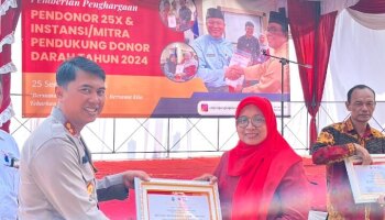 PMI Beri Penghargaan Kepada UKK KSR PMI IAIN SAS Babel Sebagai Wujud Apresiasi dan Dukungan Peduli Kemanusiaan Dalam Donor Darah