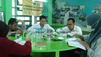Prodi Akuntansi Syariah Gelar Upgrading Foreign Language Skills