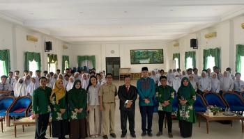 Dosen dan Mahasiswa Prodi Pariwisata Syariah Adakan Pengabadian Masyarakat di Sekolah SMKN 3 Pangkalpinang