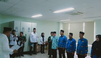 Rektor IAIN SAS Babel Melantik dan Mengambil Sumpah Lima Jabatan Fungsional Dosen