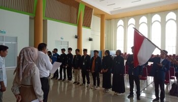 Rektor IAIN SAS Bangka Belitung Resmi Lantik Pengurus Ormawa 2025