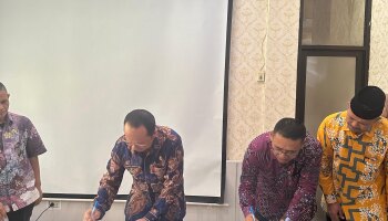 Rektor IAIN SAS Bangka Belitung Teken MoU dengan Bupati Bangka Tengah