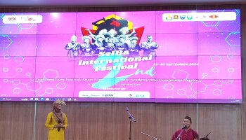 Sela Hartanti dan Ahmad Rikal Tharik Tampil Heboh di SEIBA International Festival