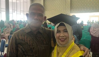Siti Rofiqoh, M.Pd, Wisudawati Pascasarjana IAIN SAS Babel Menjadi Inspirasi bagi Generasi Muda