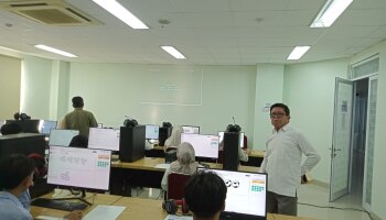 SSE UM-PTKIN Hari Kedua di IAIN SAS Babel Berjalan Lancar : Wakil Rektor III Turun Langsung Pantau Ujian