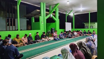 Tingkatkan Pendidikan Karakter Melalui Program Yasinan dan Do'a Bersama Setiap Malam Jum'at di Ma'had Al-Jami'ah IAIN SAS Babel.