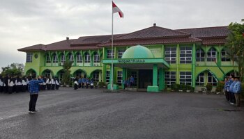Upacara HUT KORPRI ke-53 di IAIN SAS Babel, Karo Ajak ASN Harus Terus Berinovasi dan Berdedikasi untuk Negeri