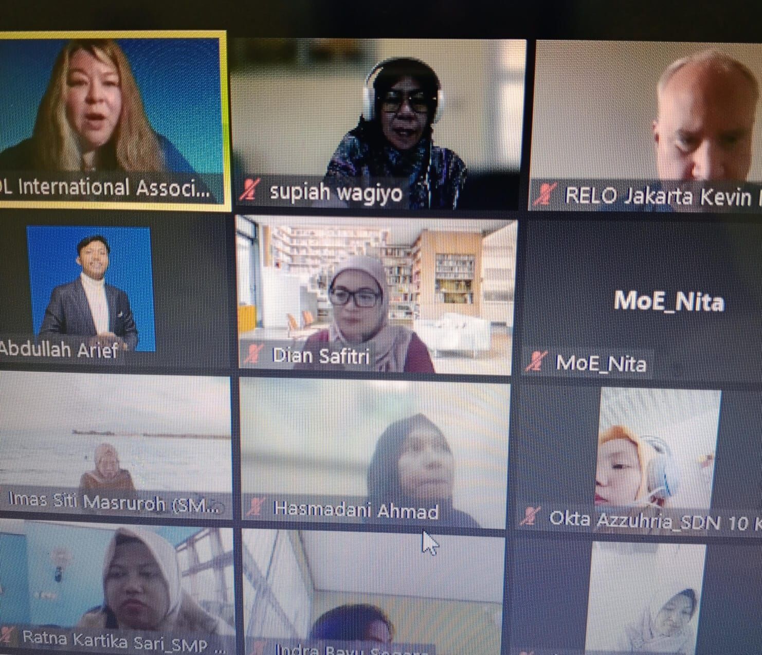 Supiah, S.Pd., M.Pd. Dosen TBI IAIN SAS Babel, Lolos Sebagai Volunteer Mentor Program TAYL RELO -TEFLIN