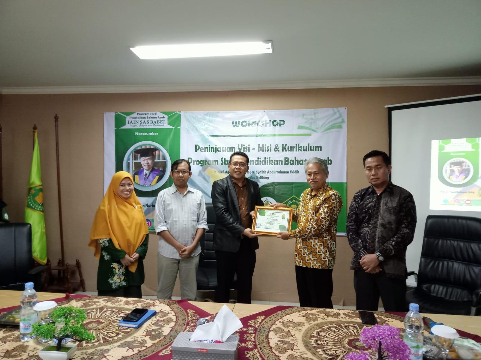 Target Unggul, Prodi PBA IAIN SAS Babel Adakan Workshop Peninjauan Visi- Misi dan Kurikulum