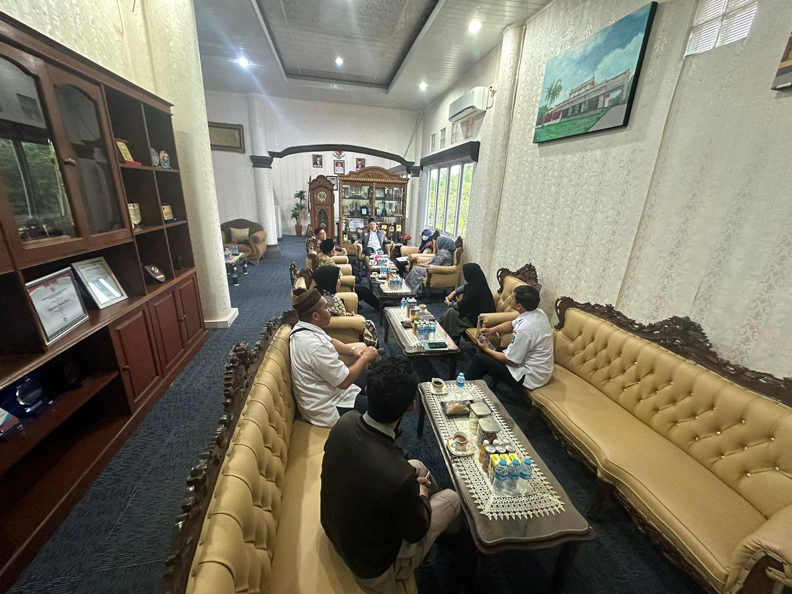 Terkait Rencana KKN Mahasiswa, Pihak Kampus Audensi dengan Bupati Bangka Barat