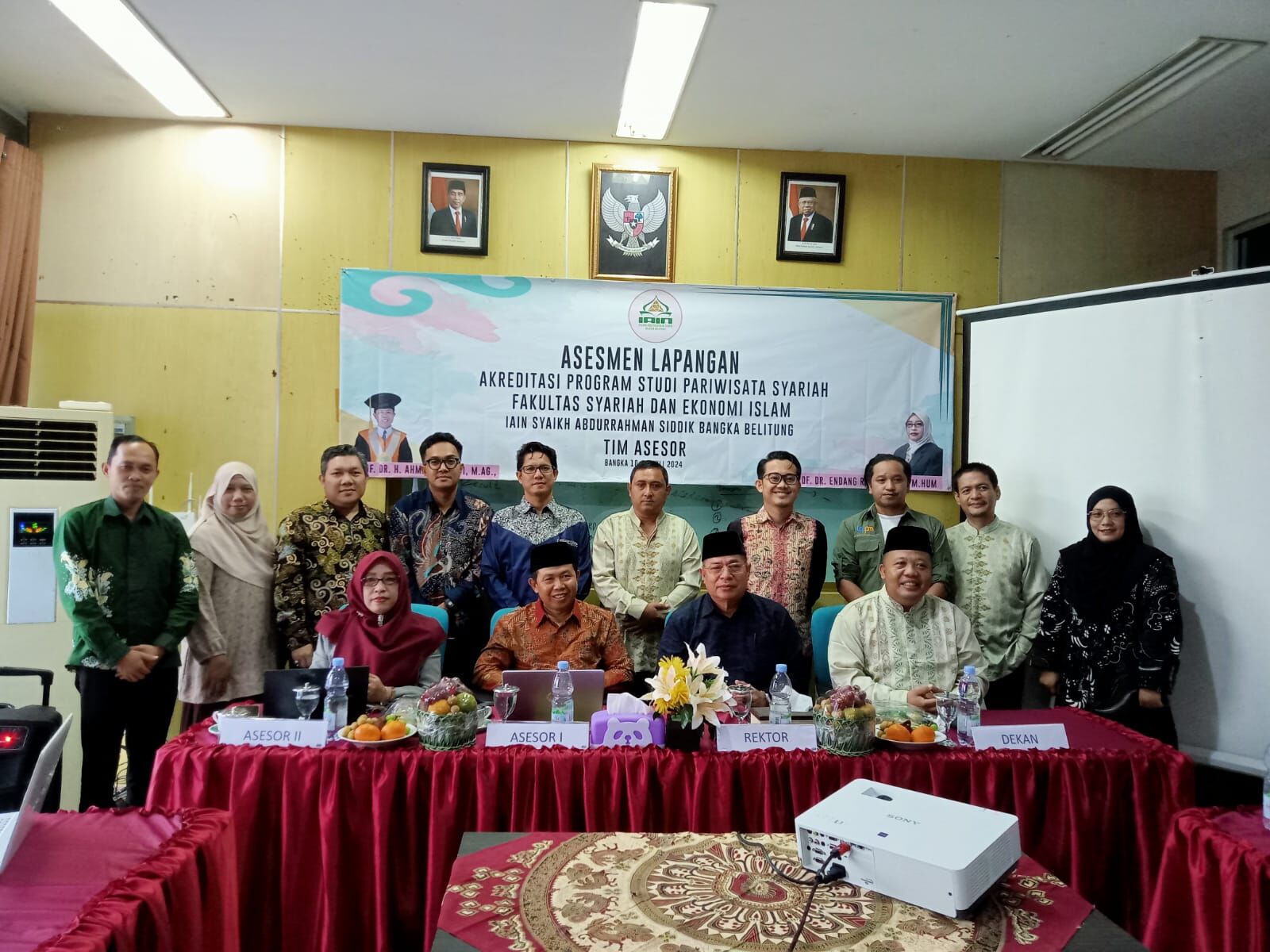 Tim Asesor BAN-PT Lakukan Asesmen Lapangan Prodi Pariwisata Syariah