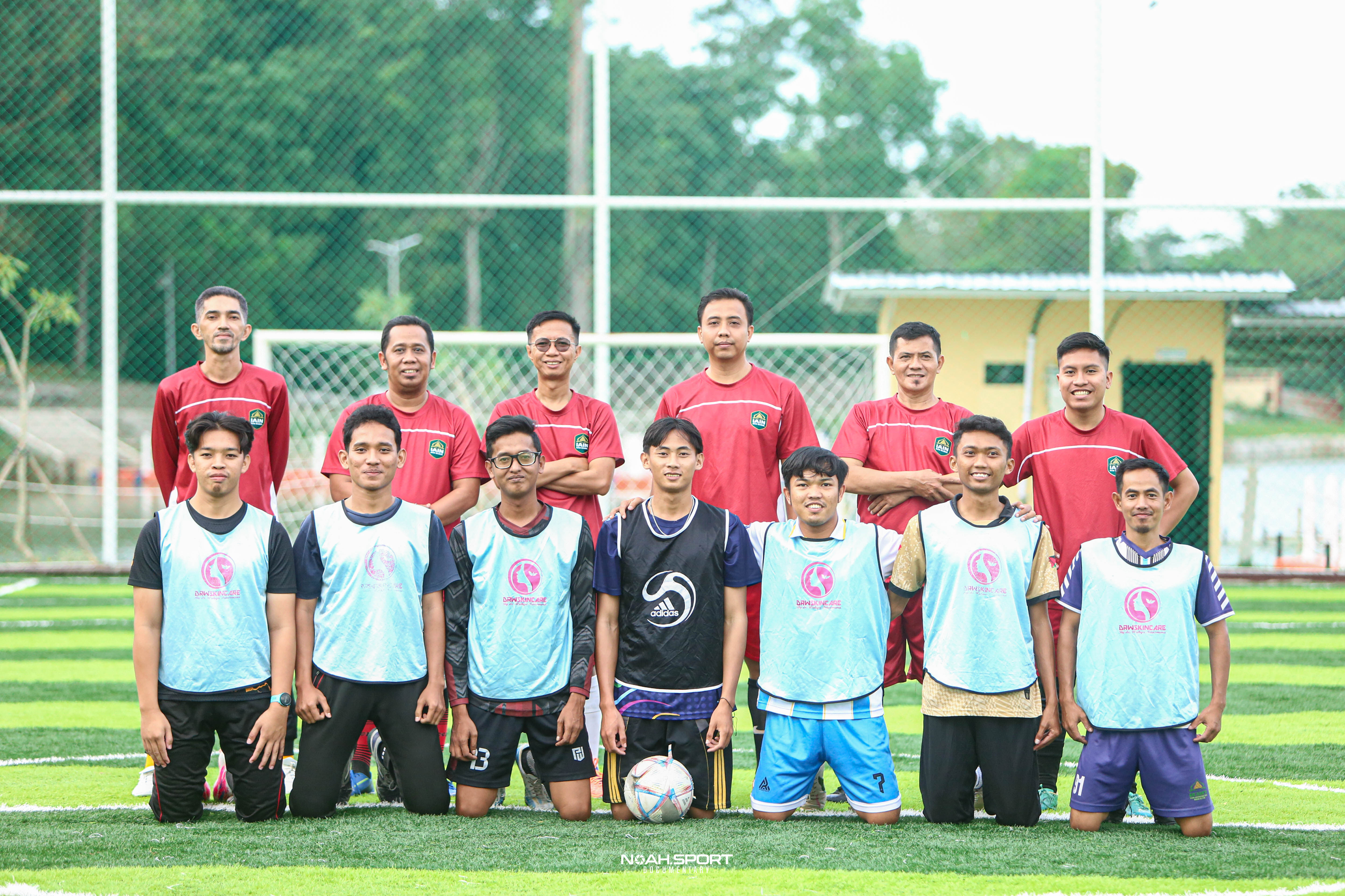 Tim Futsal Dosen IAIN SAS Friendly Match dengan Tim Futsal DEMA IAIN SAS Babel