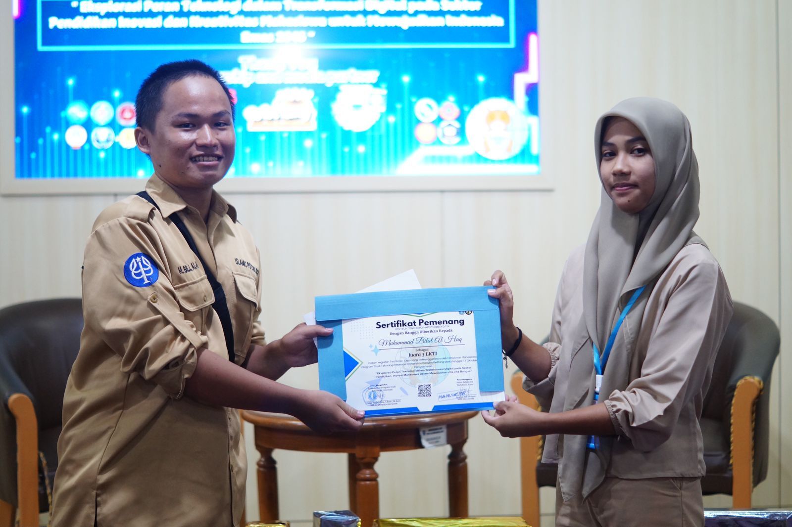 Lomba Karya Tulis Ilmiah Nasional Di UBB, Tim Mahasiswa Prodi Psikologi Islam IAIN SAS Babel Raih Juara III